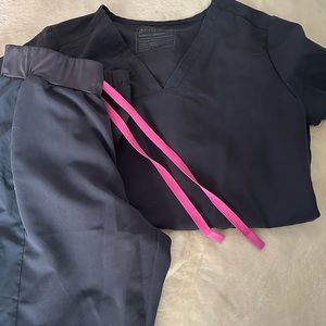 Figs scrubs small dark gray gently worn jogger pants and top